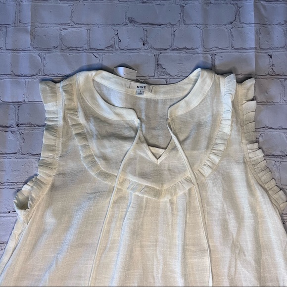 Cream Ruffle Sleeveless Top | Size Large - Picture 3 of 4